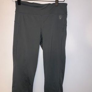 Aeropostale Live Love Dream Capris Leggings